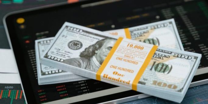 THE FUTURE OF FINANCIAL MANAGEMENT: Financial operations are no longer handled the old-fashioned way. The federal government, including the Army, is slowly adopting FinOps—an evolving cloud financial management discipline that helps organizations manage their spending on cloud infrastructure and service responsibly (photo by Tima Miroshnichenko, Pexels).